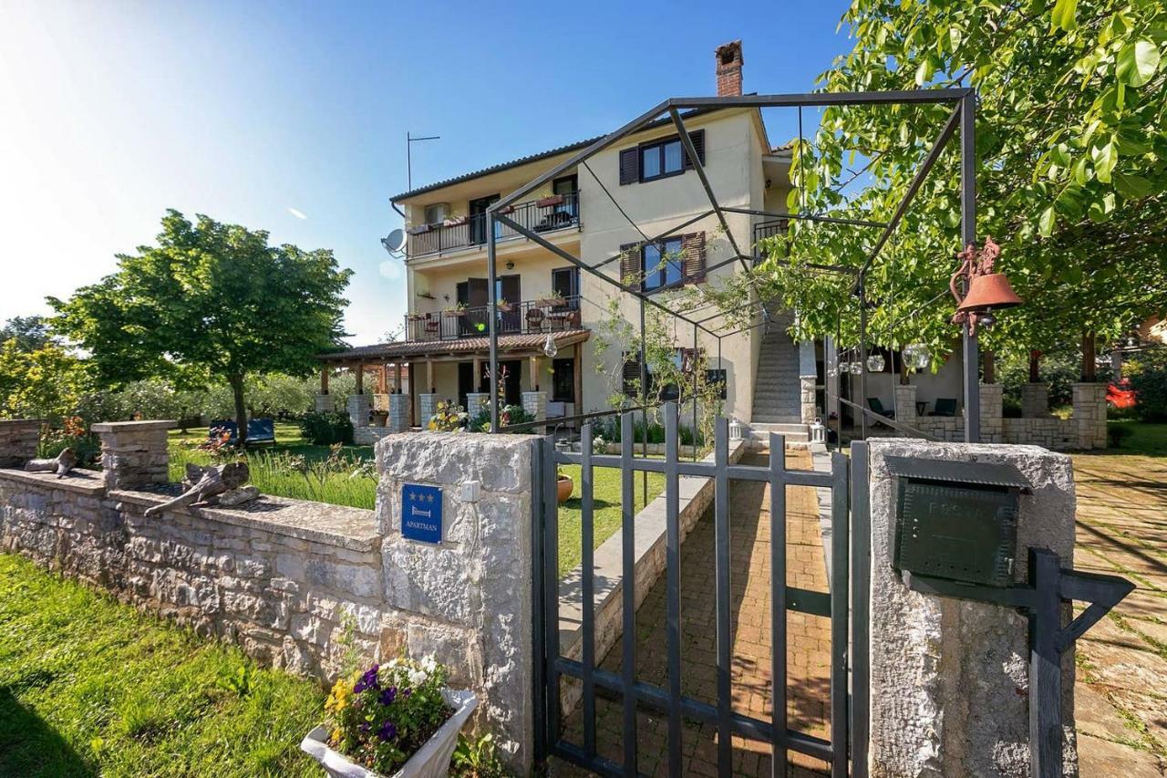 Studio Apartment Врсар Экстерьер фото